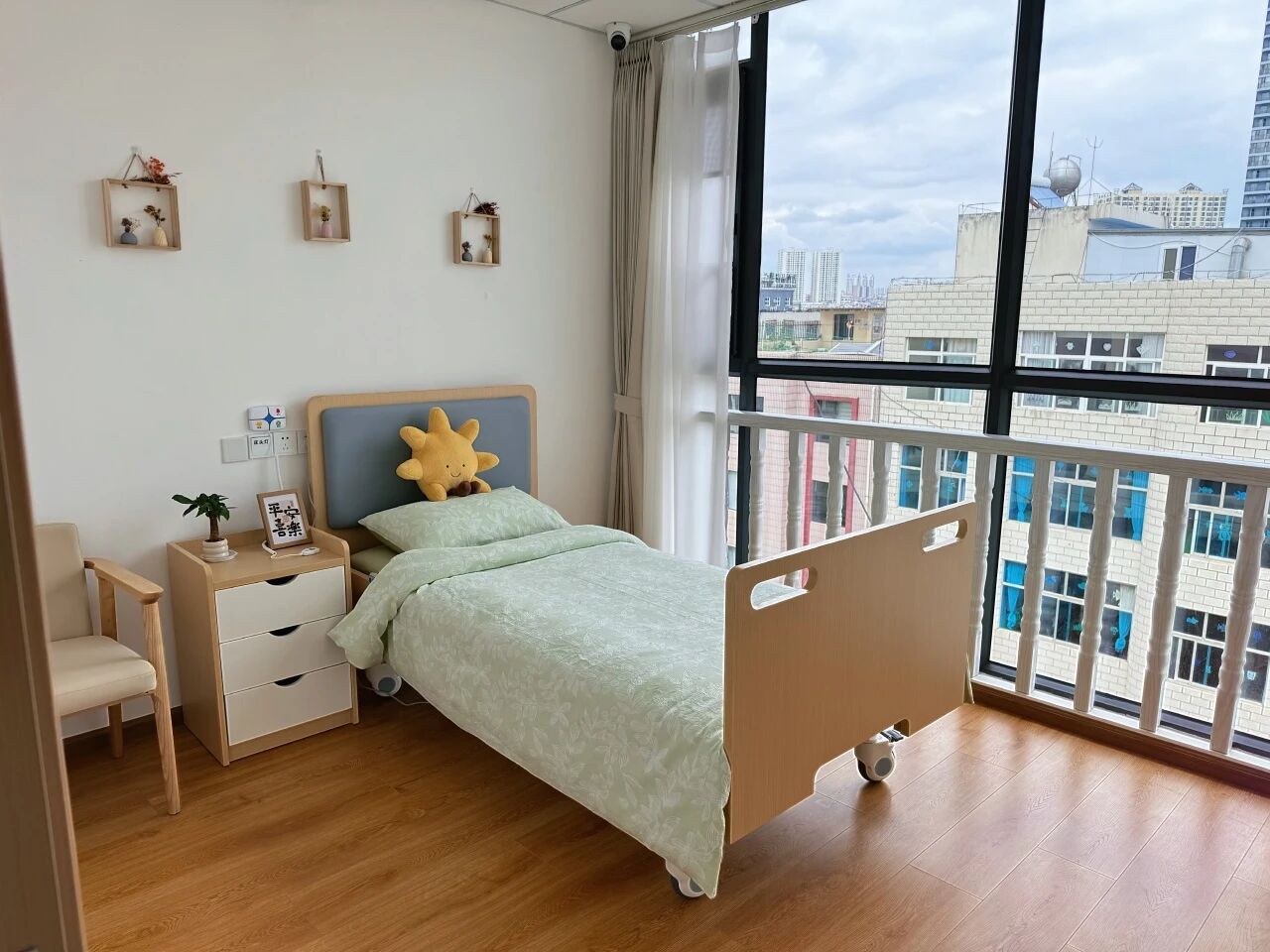 1758611032914812.jpg 2.jpg